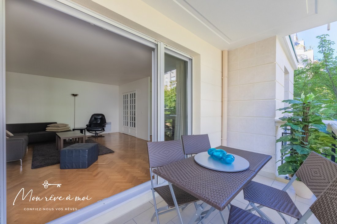Apartment in Hôtel de Ville, Courbevoie, France 2 - 15960827