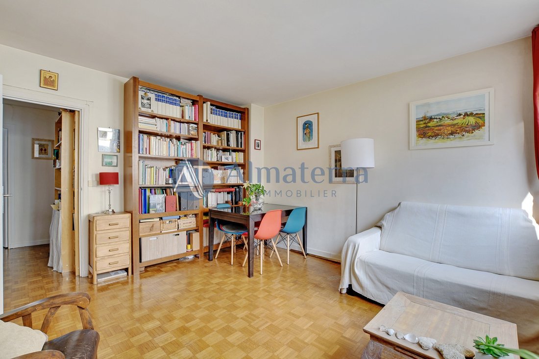 Apartment in Montorgueil-Saint Denis, Paris 2e Arrondissement, Paris 3 - 15960439