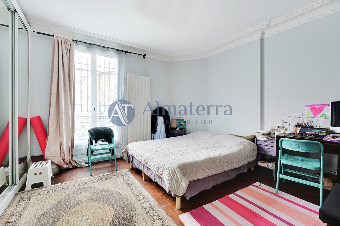 Apartment in Lorette-Martyrs, Paris 9e Arrondissement, Paris 4 - 15959654