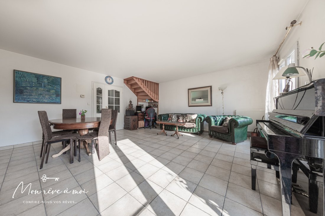 House in Village Doumer, Carrieres-sur-Seine, France 3 - 15961273