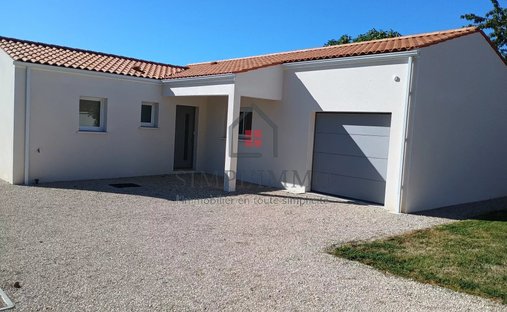 House in Meschers-sur-Gironde, Nouvelle-Aquitaine, France 1