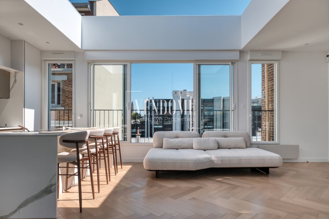 Apartment in Montorgueil-Saint Denis, Paris 2e Arrondissement, Paris 2 - 15960106