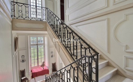 Castle for Sale in La Flèche, Pays de la Loire, France