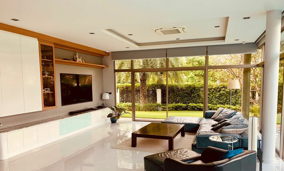 Villa in Min Buri, Bangkok, Thailand 2 - 15963551