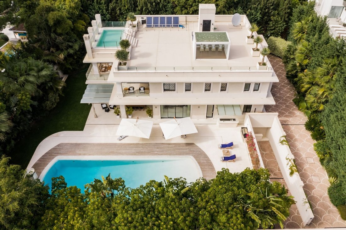 Villa in Marbella, Andalusia, Spain 1 - 15961468