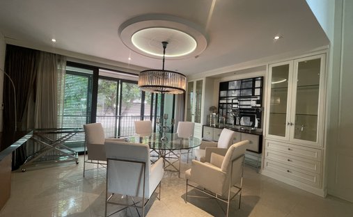 Condo in Chong Nonsi, Krung Thep Maha Nakhon, Thailand 1