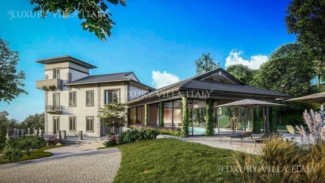 Villa in Malnate, Lombardy, Italy 2 - 15963932