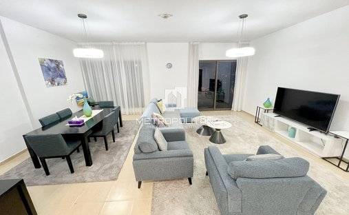 Apartment in Jumeirah Beach Residence, Dubai, United Arab Emirates 1