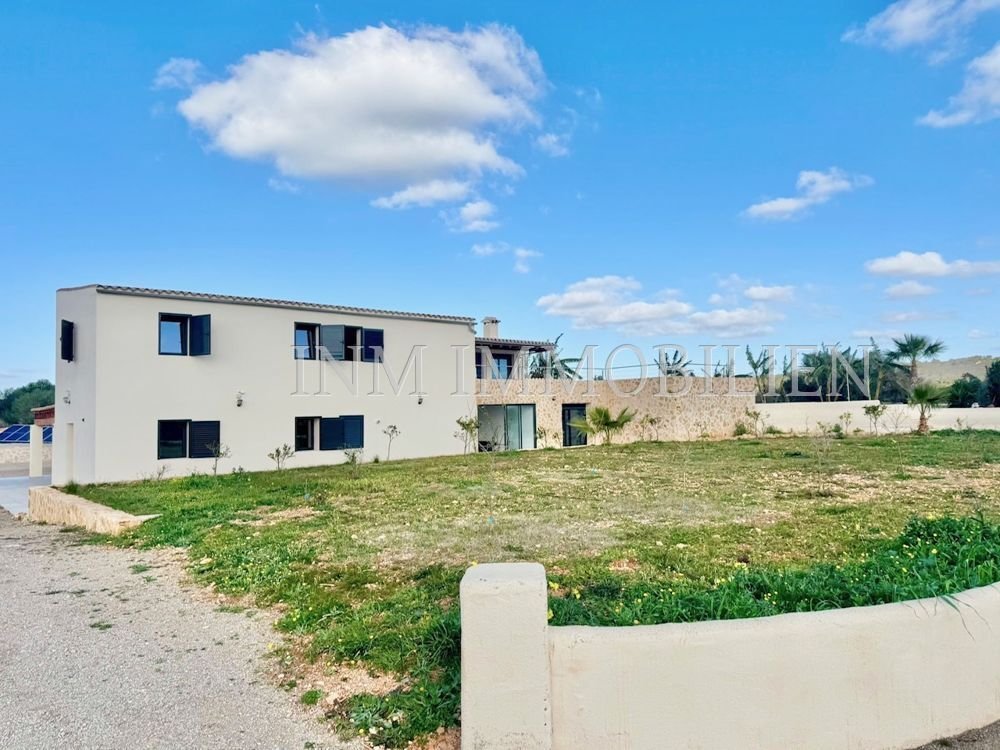 Finca in Campos, Balearic Islands, Spain 2 - 15960125