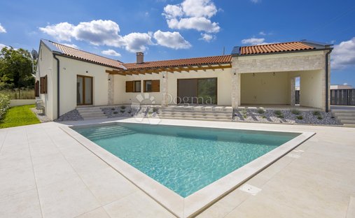House in Tinjan, Istria County, Croatia 1