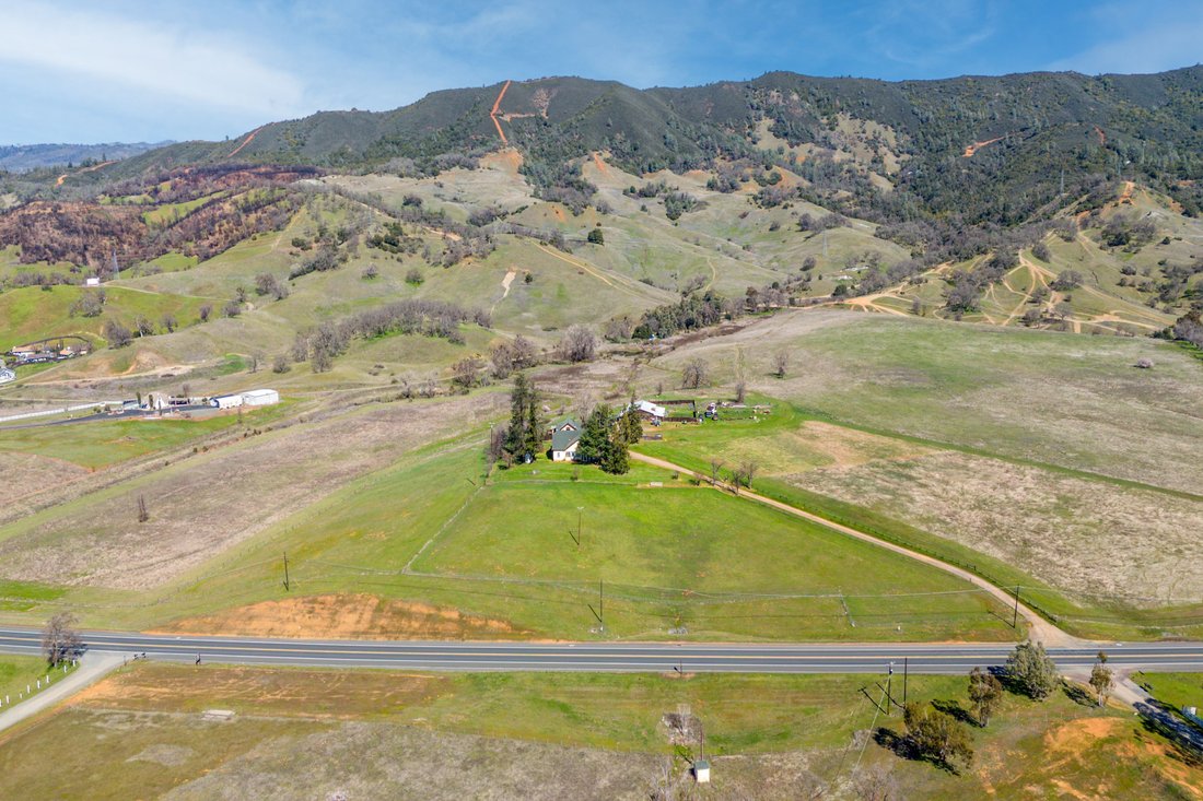House in Upper Lake, California, United States 5 - 15961885