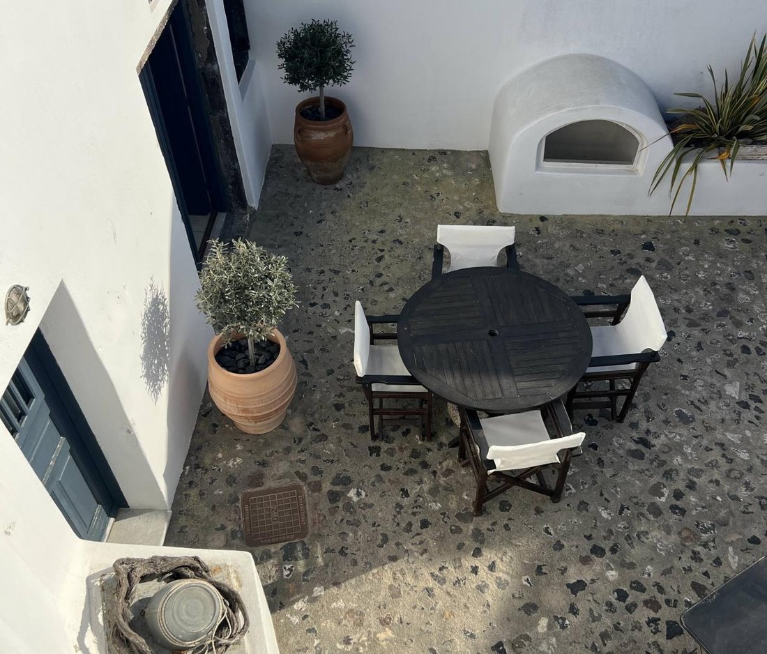 House in Thira, Aegean, Greece 3 - 11867609