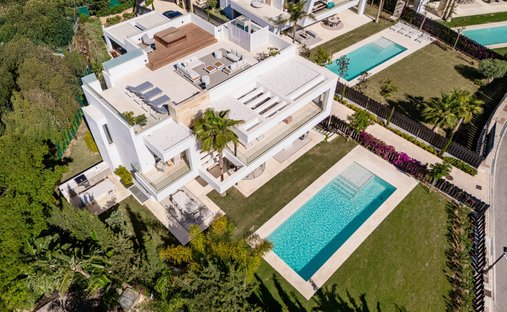 Villa in Marbella, Andalusia, Spain 1