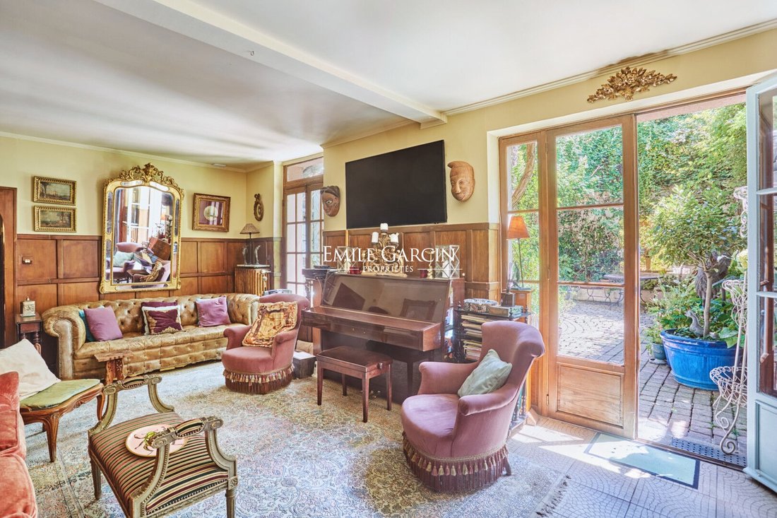 Villa in Clignancourt-Jules Joffrin, Paris 18e Arrondissement, Paris 4 - 15961170