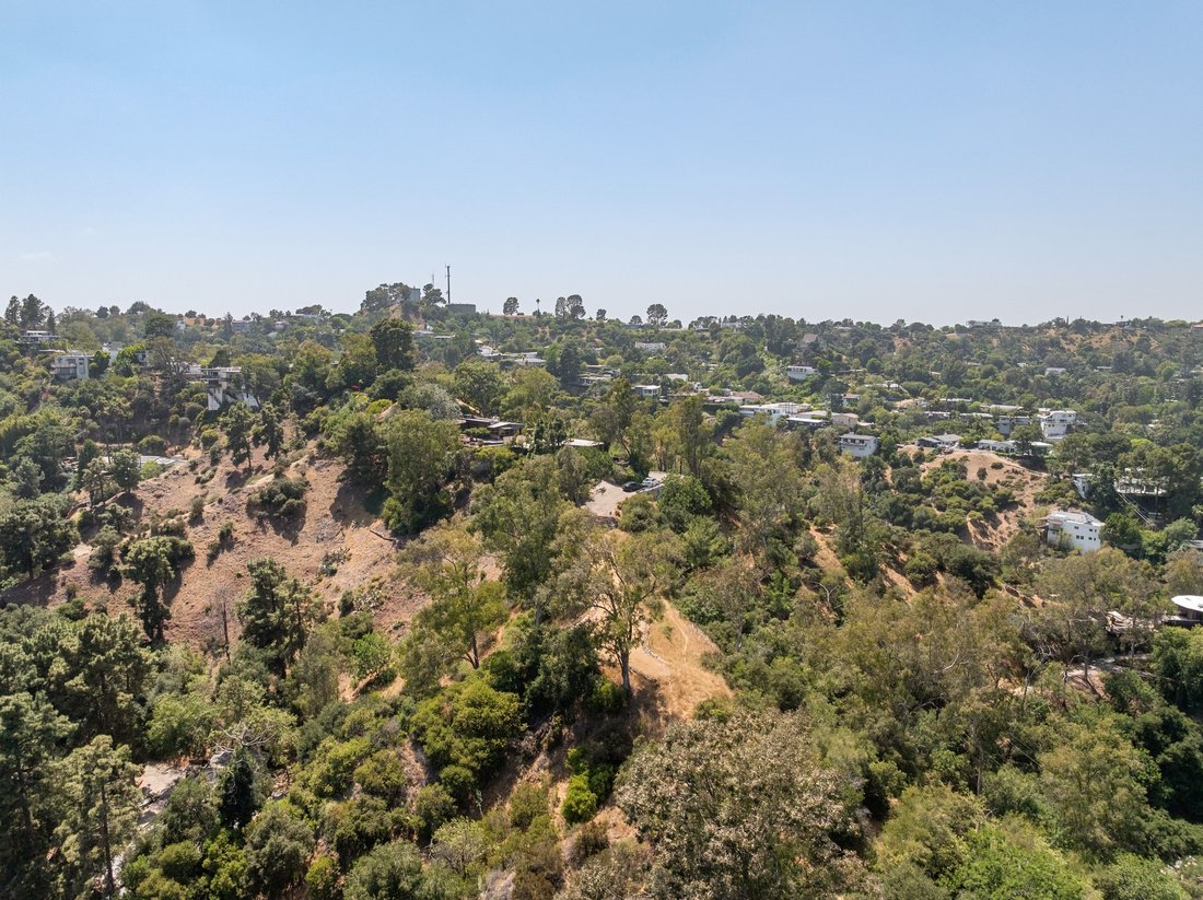 Land in Los Angeles, California, United States 2 - 15964357