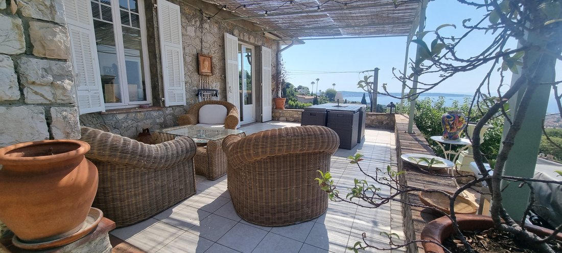 House in Brusquet-Retenaou-Devens, Vallauris, France 2 - 15963747