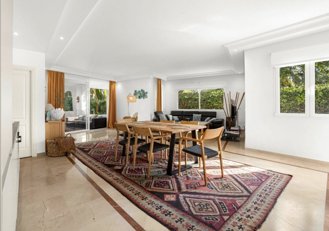Apartamento en Playa Puerto Banús, Marbella, España 5 - 15964506