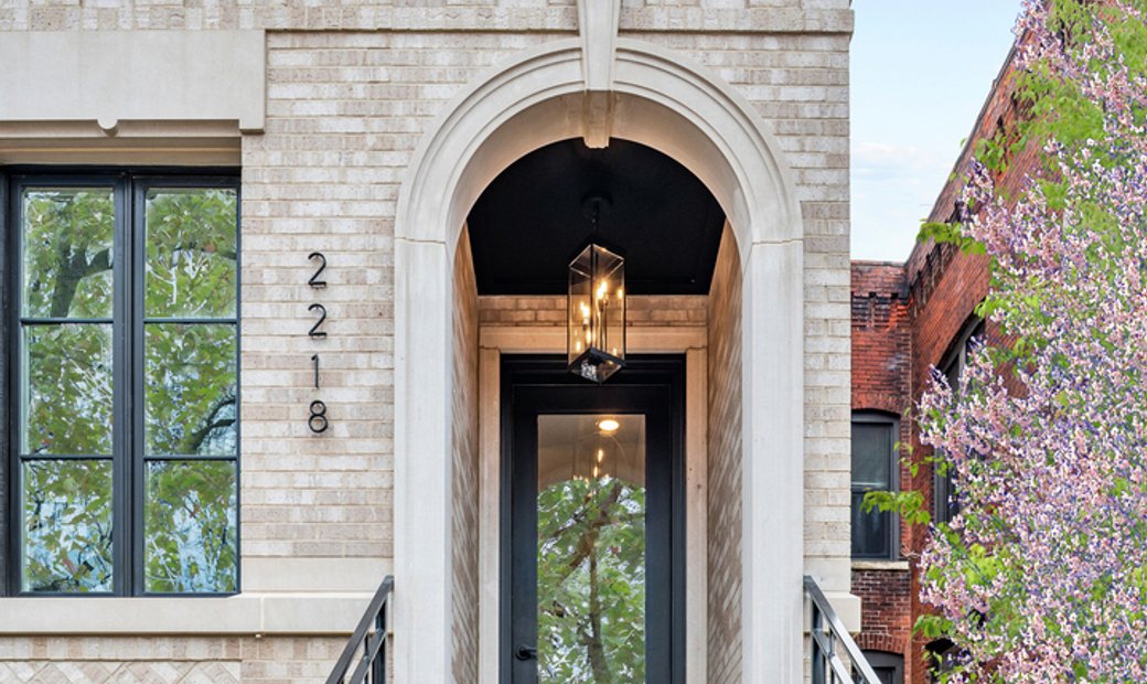 Curated visual reference: Visual Reference: Stunning Lincoln Park Penthouse In Chicago Illinois United States For