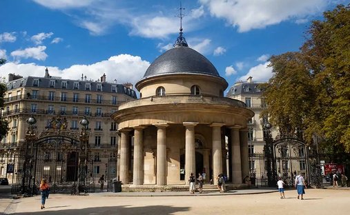 Apartment in Hoche-Friedland, Paris 8e Arrondissement, Paris 1
