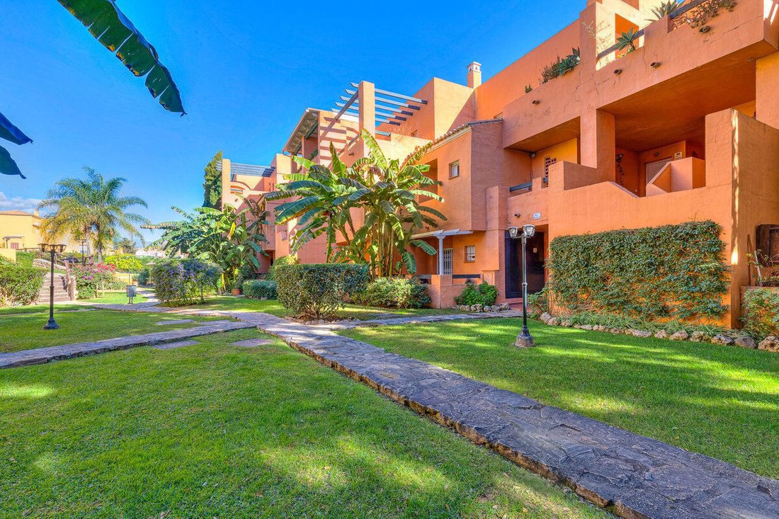 Penthouse in Guadalmina Alta, San Pedro de Alcantara, Spain 2 - 15961362