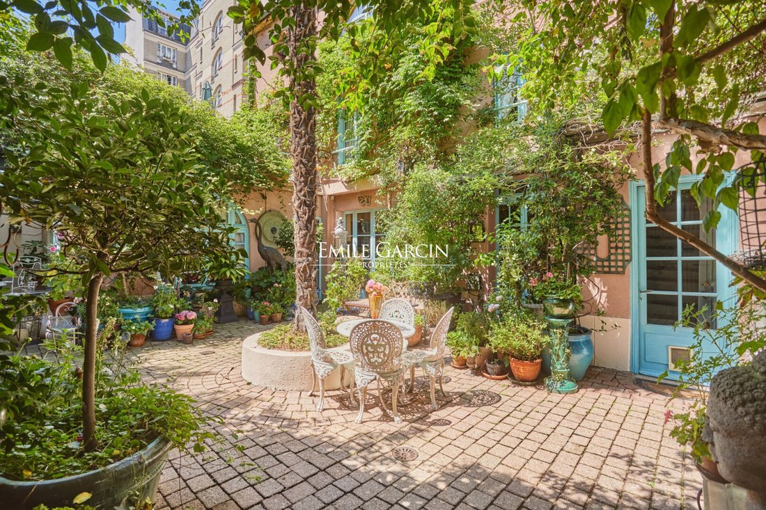 Villa in Clignancourt-Jules Joffrin, Paris 18e Arrondissement, Paris 2 - 15961170