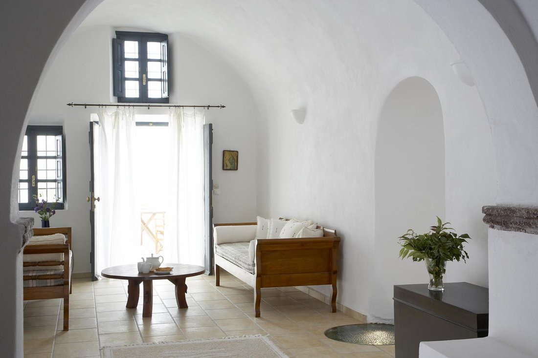 House in Thira, Aegean, Greece 5 - 11867609