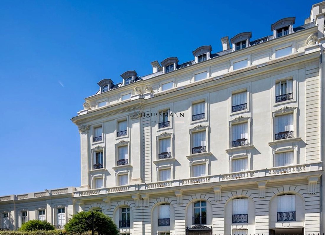 Apartment in Porte Dauphine, Paris 16e Arrondissement, Paris 4 - 15960372