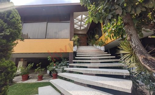 House in Santa Catarina Yecahuitzotl, Mexico City, Mexico 1