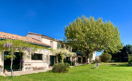 Villa in Châteaurenard, Provence-Alpes-Côte d'Azur, Frankreich 1