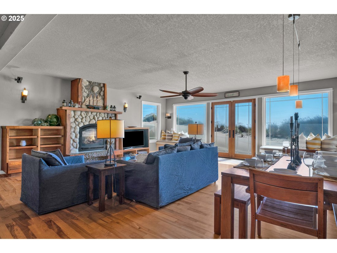 House in Waldport, Oregon, United States 3 - 15963270