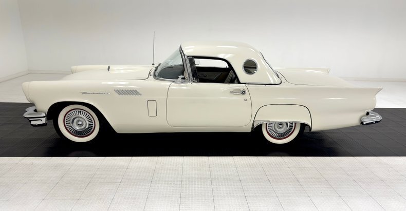 Cabriolet in Morgantown, United States 4 - 15964170