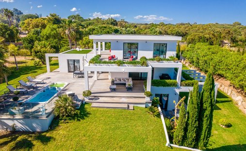 Villa in Sainte-Lucie-de-Porto-Vecchio, Corsica, France 1