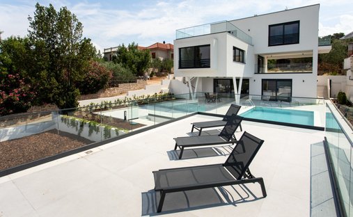 House in Srednje Selo, Solta, Split-Dalmatia County, Croatia 1
