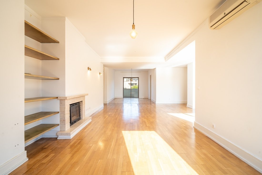 Apartment in Estoril, Cascais e Estoril, Lisbon 1 - 15963647