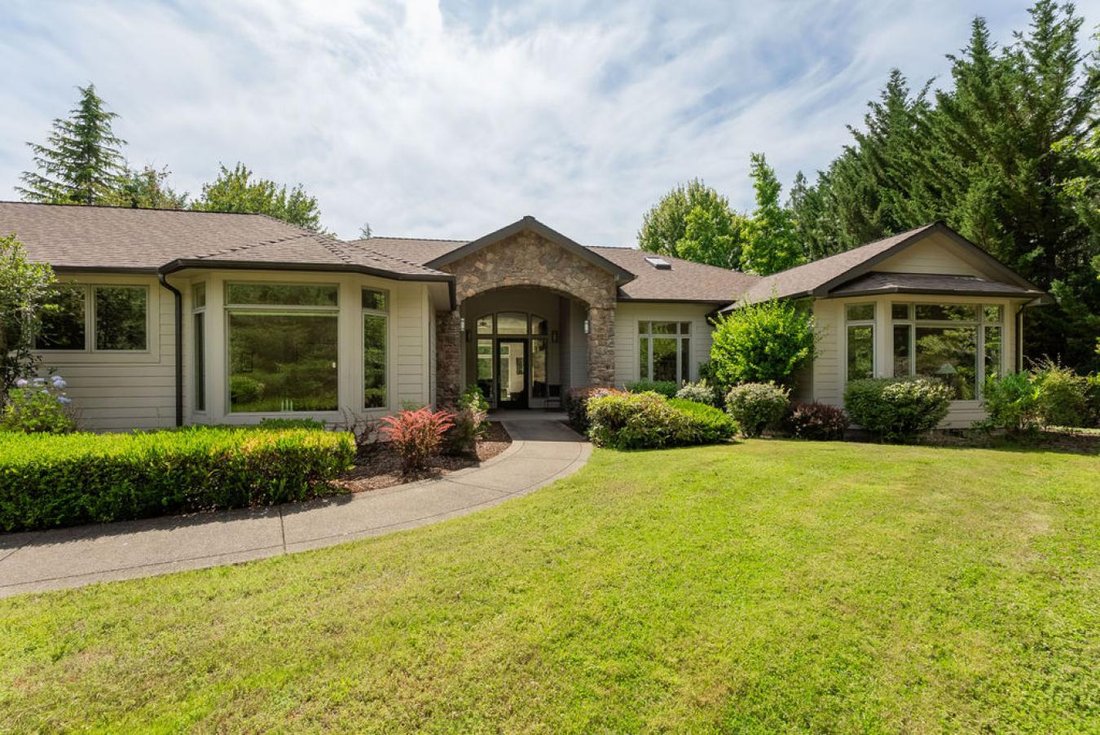 House in Roseburg, Oregon, United States 1 - 15964317