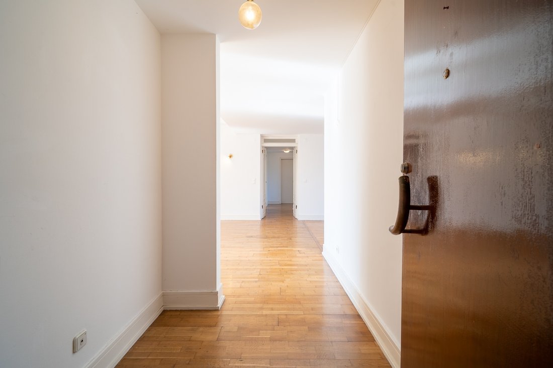 Apartment in Estoril, Cascais e Estoril, Lisbon 2 - 15963647