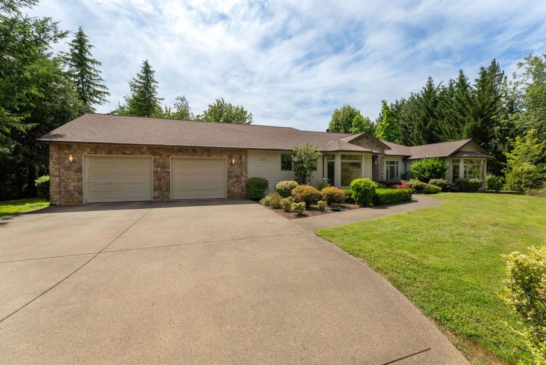 House in Roseburg, Oregon, United States 2 - 15964317