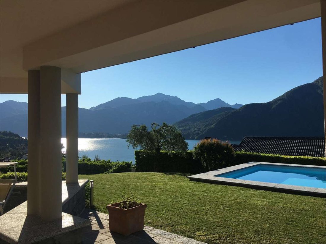 Villa in Lenno, Lombardy, Italy 1 - 15962233