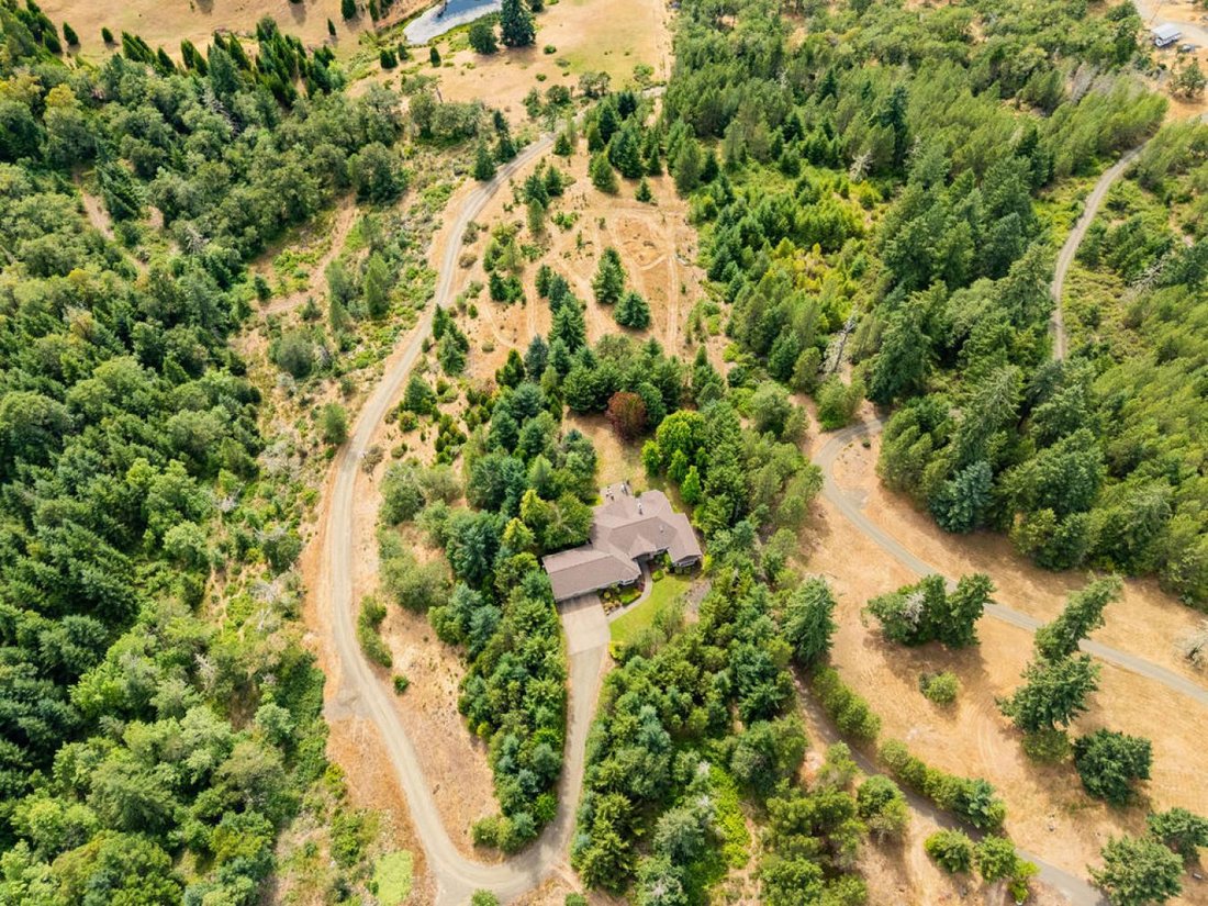 House in Roseburg, Oregon, United States 5 - 15964317