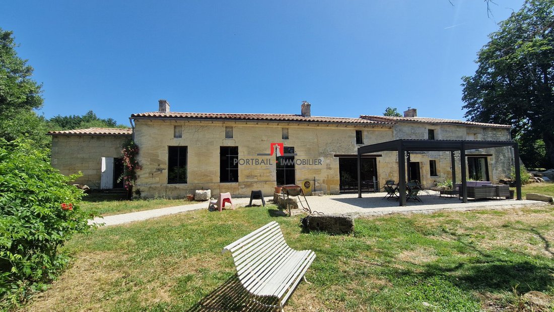 House in Prignac-et-Marcamps, Nouvelle-Aquitaine, France 2 - 15965378