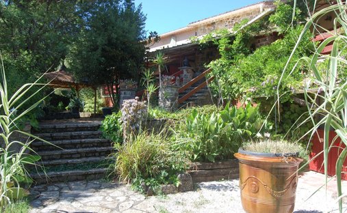 Villa in Saint-Christol-lez-Alès, Occitania, France 1