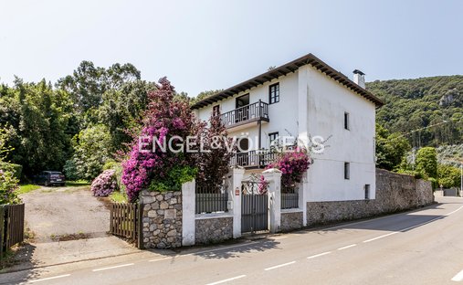 Casa a Arnuero, Cantabria, Spagna 1