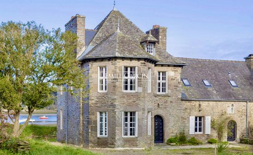 Villa in Plestin-les-Greves, Brittany, France 1