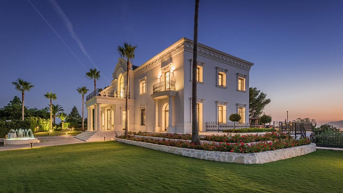 Villa in Elviria-Cabopino, Marbella, Spain 2 - 15965695