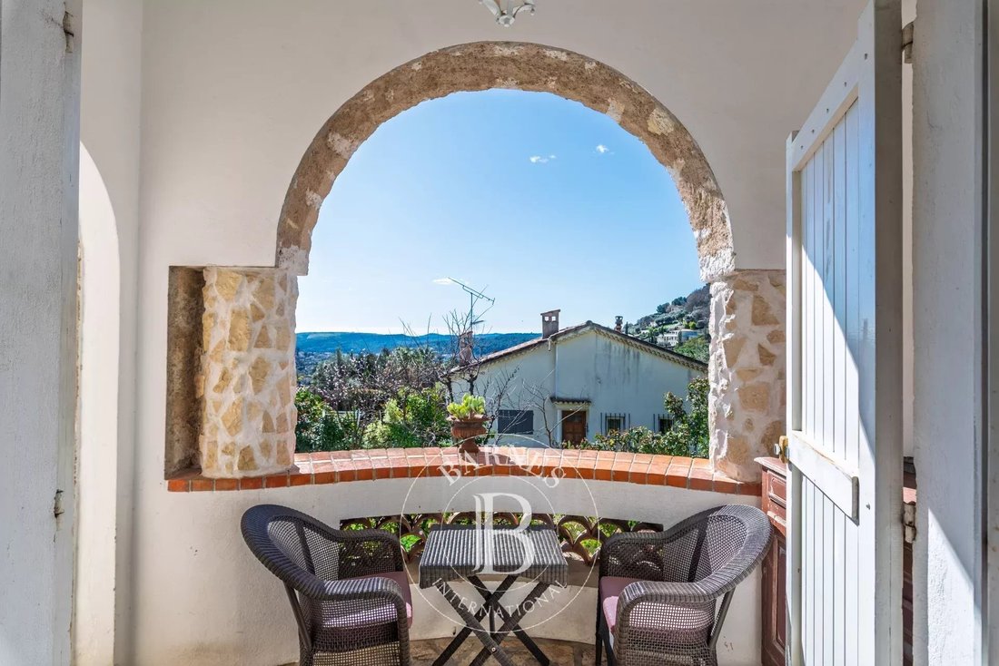 Villa in Saint-Paul-de-Vence, Provence-Alpes-Côte d'Azur, France 3 - 15965485