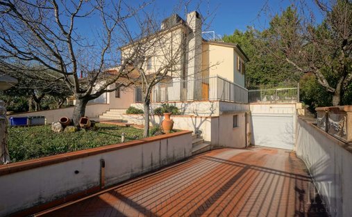 Villa a Umbertide, Umbria, Italia 1