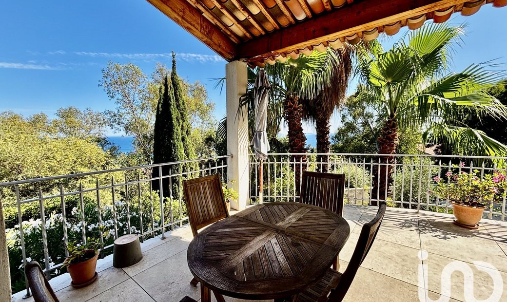 Vente Maison/Villa In Rayol Canadel Sur Mer, Provence Alpes Côte D'azur ...