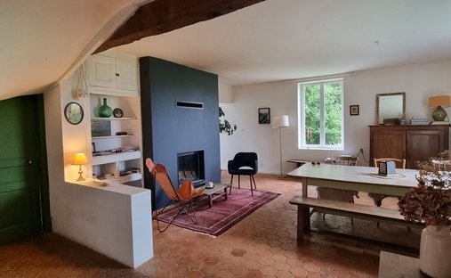 2h From Paris, In The Heart Of The Pays D’auge Area. A Listed 16th /18th Century Chateau Set In Abou