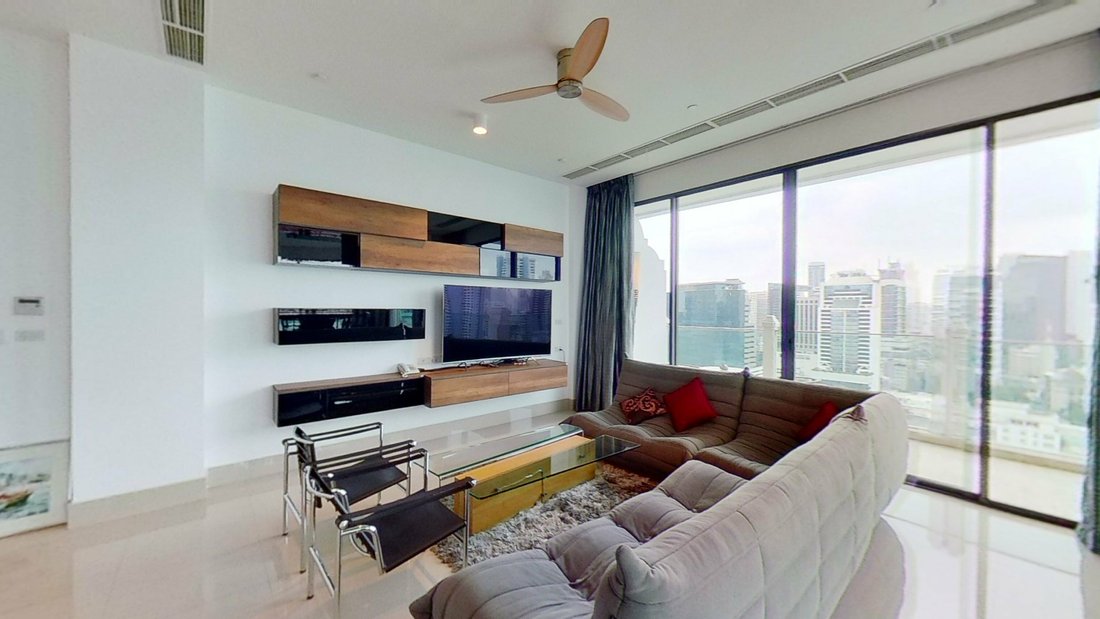 3 Bedroom Condo for sale at Le Raffine Sukhumvit 39
