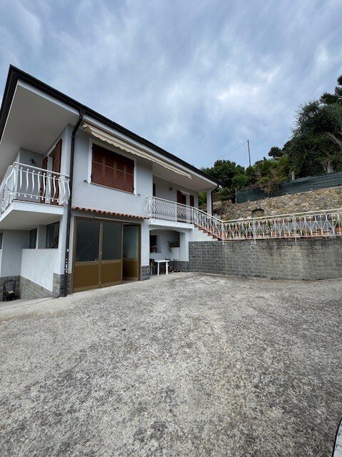 Villa in San Biagio della Cima, Liguria, Italy 5 - 15942417